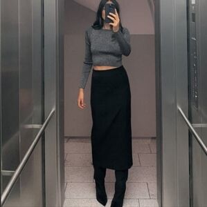 Zara Stretch Fabric Skirt With Pronounced Seams